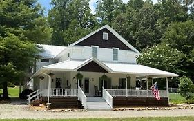 Misty Mountain Lodge